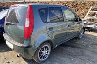 Поступил в разбор Mitsubishi Colt 2005г 1.3л 