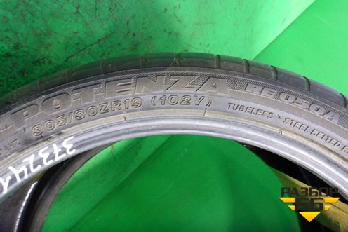 Шина Bridgestone Potenza RE050A 102Y 305/30 R19 (Лето)