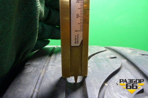 Шина Bridgestone Potenza RE050A 102Y 305/30 R19 (Лето)