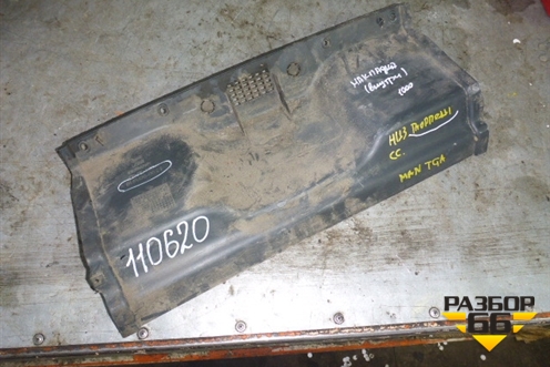 Накладка на торпедо  (нижняя) (81614700029) для MAN TGA 4-Series  с 2000-2008г (ТГА)