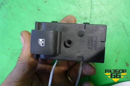 Кнопка стеклоподъёмника задняя левая для Chevrolet Aveo (Т300) с 2011г (Авео Т300)