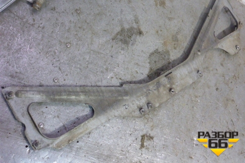 Кронштейн крепления радиатора (соеденитель кронштейнов) для Volvo TRUCK FH с 2008-2013г (ФШ)