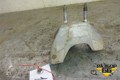 Кронштейн КПП левый для Honda CR-V(RE) с 2006-2012г (ЦРВ СРВ)