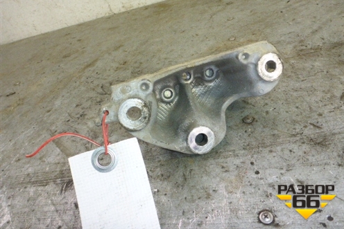 Кронштейн КПП левый для Honda CR-V(RE) с 2006-2012г (ЦРВ СРВ)