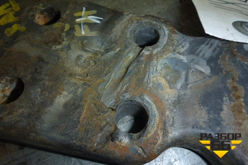 Кронштейн стойки заднего стабилизатора для Volvo TRUCK FH с 2002-2008г (ФШ)