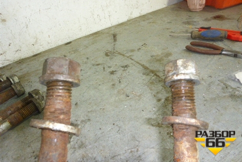 Стремянка задней рессоры для Volvo TRUCK FH с 2002-2008г (ФШ)