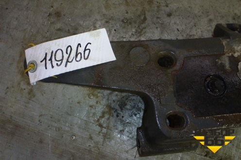 Кронштейн пневморессоры (левый) (20704075) для Volvo TRUCK FH с 2002-2008г (ФШ)