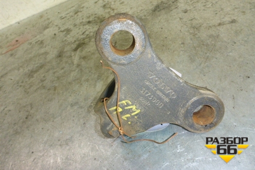 Кронштейн переднего стабилизатора  (нижний к балке) 3173988 для Volvo TRUCK FH с 2002-2008г (ФШ)