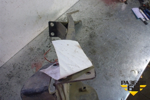 Кронштейн радиатора для Volvo TRUCK FH с 2002-2008г (ФШ)