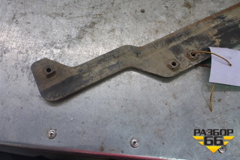 Кронштейн радиатора для Volvo TRUCK FH с 2002-2008г (ФШ)