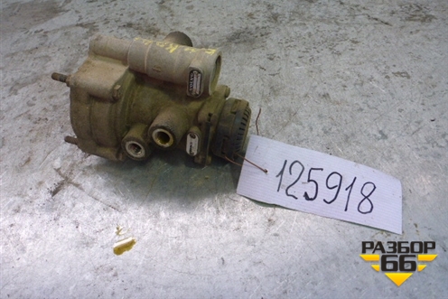 Кран управления тормозами прицепа 20424431 для Volvo TRUCK FH с 2002-2008г (ФШ)