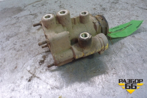 Кран управления тормозами прицепа 20424431 для Volvo TRUCK FH с 2002-2008г (ФШ)