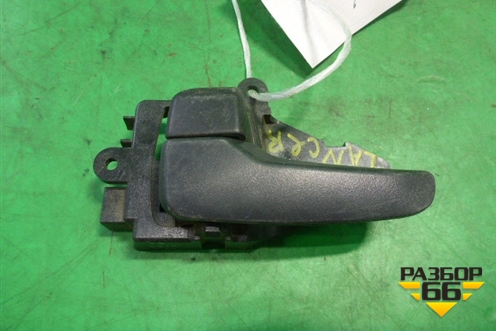 Ручка внутренняя двери задней левой (5716A179XA) для Mitsubishi Lancer-X с 2007г (Лансер)