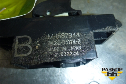 Кнопка стеклоподъёмника (передняя правая) (MR587944) для Mitsubishi Lancer-X с 2007г (Лансер)