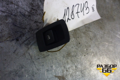 Кнопка стеклоподъёмника задняя правая (159399000219) для BMW 1-серия Е87/E81 с 2004-2011г