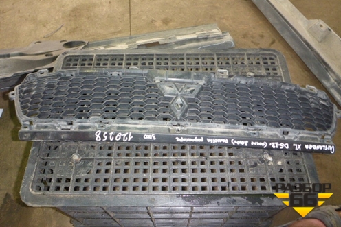 Решетка радиатора (после 2010г) (6402A198) для Mitsubishi Outlander XL с 2006-2012г (Аутлендер ХЛ)