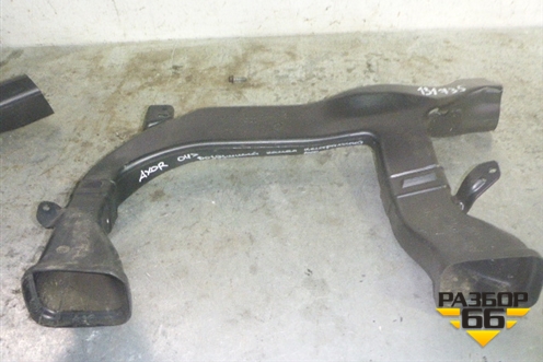 Воздуховод отопителя  (центральный) (A9408301744) для Mercedes Benz TRUCK Axor 2 с 2004г (Аксор)