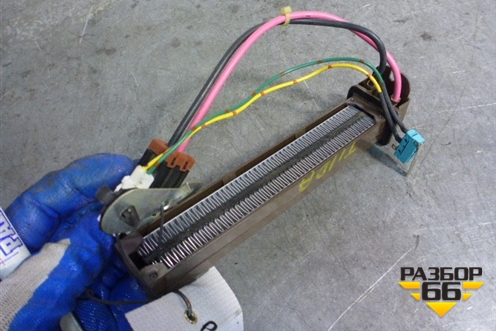 Радиатор отопителя электрический для Nissan Tiida (C11X) с 2004-2013г (Тиида)