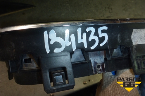 Решетка радиатора левая (до 2014г) (51117210725) для BMW X3 F25 с 2010-2017г (Х3 Ф25)