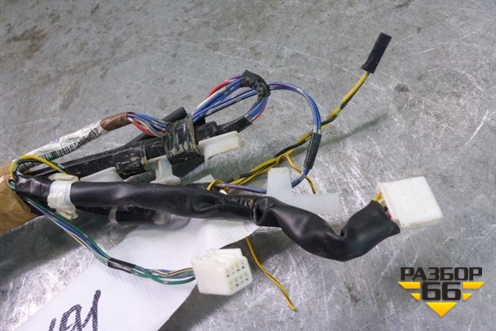 Проводка двери задней правой для Toyota Avensis с 2003-2009г (Авенсис)