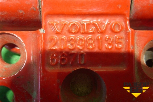 Петля двери левой верхняя  (20398135) для Volvo TRUCK FH с 2008-2013г (ФШ)