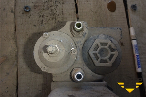 Насос системы AD BLUE (A0001400578) для Mercedes Benz TRUCK Axor 2 с 2004г (Аксор)