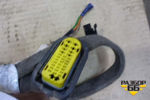 Проводка двери передней правой (8200459746) для Renault Clio с 1998-2002г (Клио)