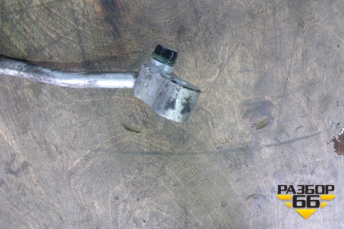 Трубка кондиционера (от испарителя к осушителю) для BMW 7-серия E38 с 1994-2001г