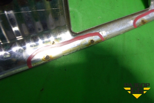 Обшивка багажника на заднюю панель (7L6863459) для Volkswagen Touareg c 2002-2010г (Туарег)