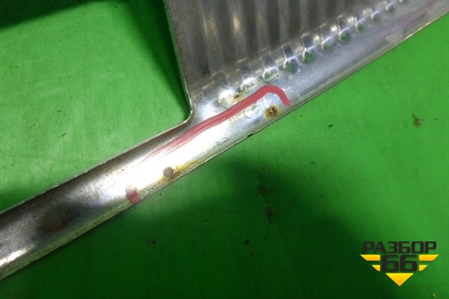 Обшивка багажника на заднюю панель (7L6863459) для Volkswagen Touareg c 2002-2010г (Туарег)