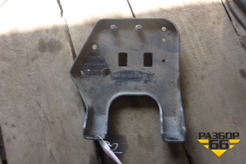 Кронштейн осушителя для Mercedes Benz TRUCK Axor 2 с 2004г (Аксор)