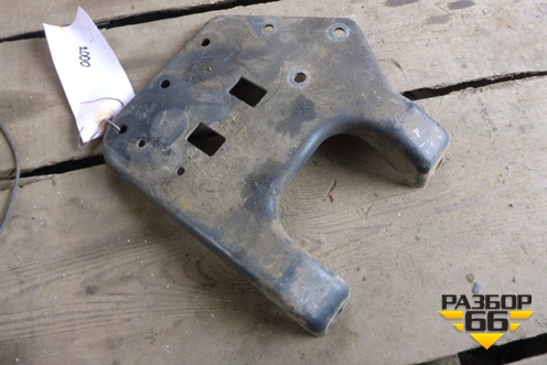 Кронштейн осушителя  (A9424295468) для Mercedes Benz TRUCK Axor 2 с 2004г (Аксор)