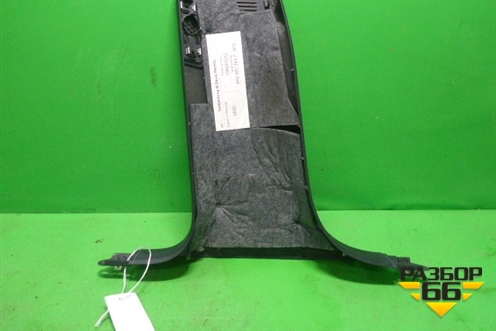 Обшивка стойки центральная нижняя правая (4H0867244F6PS) для Audi A8 с 2009-2017г (А8)