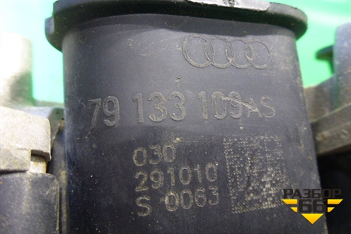 Коллектор впускной (левый нижний 4.2л) (079133109AS) для Audi A8 с 2009-2017г (А8)