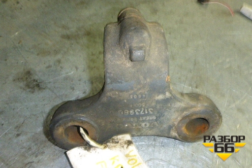 Кронштейн переднего стабилизатора  (нижний к балке) (3173988) для Volvo TRUCK FH с 2002-2008г (ФШ)