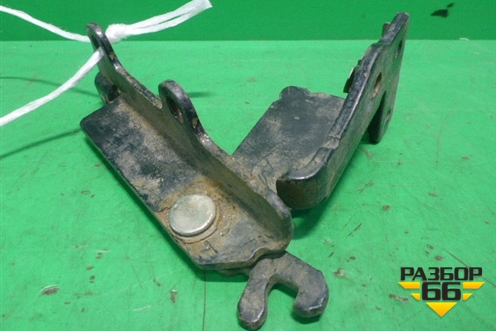 Петля решетки радиатора правая для Volvo TRUCK FH с 2002-2008г (ФШ)