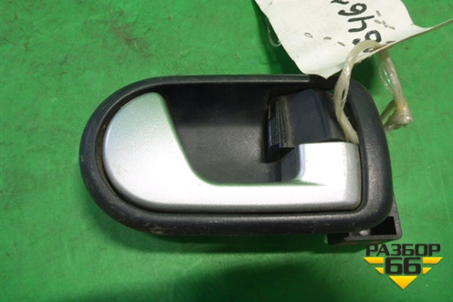 Ручка внутренняя двери передней правой для Mitsubishi Colt с 2004г