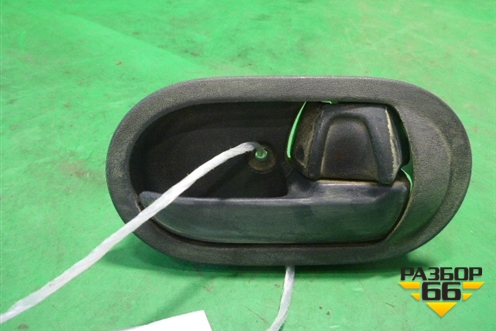 Ручка внутренняя двери передней правой для Mitsubishi Colt с 2004г