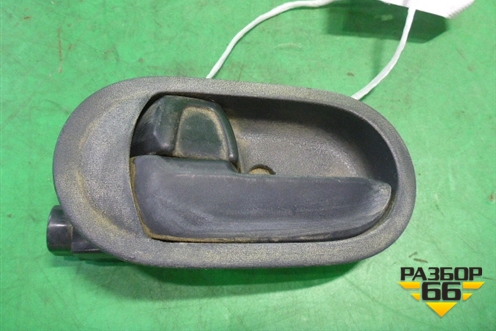 Ручка внутренняя двери передней левой для Mitsubishi Colt с 2004г