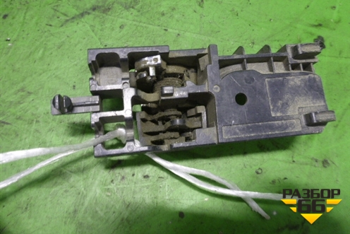 Ручка внутренняя двери передней левой для Toyota Corolla (E12) с 2001-2007г (Королла 120)