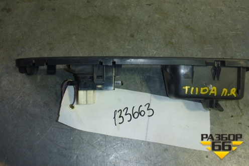 Кнопка стеклоподъёмника для Nissan Tiida (C11X) с 2004-2013г (Тиида)