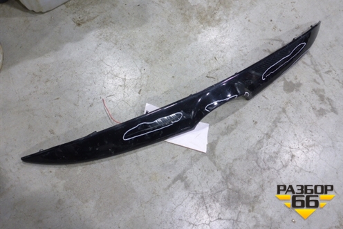 Накладка на решетку радиатора (верхняя) (KD4950711) для Mazda CX 5 с 2012-2016г (СХ5)