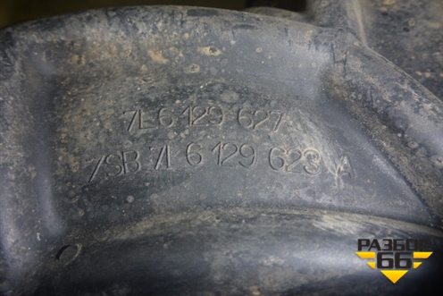 Патрубок воздушного фильтра (в сборе 4.2л) (7L6129627) для Volkswagen Touareg c 2002-2010г (Туарег)