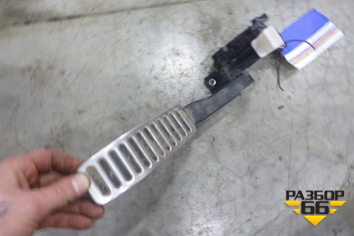 Педаль газа электронная (7L0723507B) для Volkswagen Touareg c 2002-2010г (Туарег)