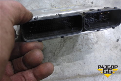 Блок управления двигателем (4.2л) (4D0907560BQ) для Volkswagen Touareg c 2002-2010г (Туарег)