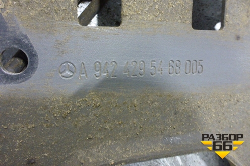 Кронштейн осушителя  (A9424295468) для Mercedes Benz TRUCK Axor 2 с 2004г (Аксор)