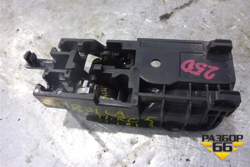 Ручка внутренняя двери передней правой для Toyota Corolla (E12) с 2001-2007г (Королла 120)