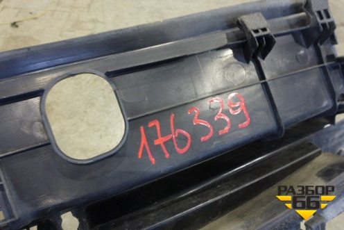 Решетка стеклоочистителей левая для Mazda Mazda 6 (GH) с 2007-2012г