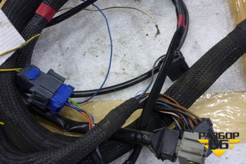 Проводка двери левой для Mercedes Benz TRUCK Axor 2 с 2004г (Аксор)