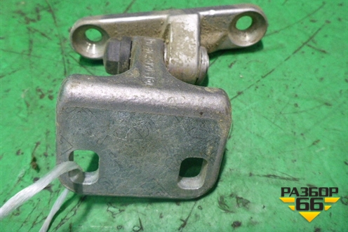 Петля двери задней левой верхняя (A2037300537) для Mercedes Benz S-Klass W220 с 1998-2005г (С)